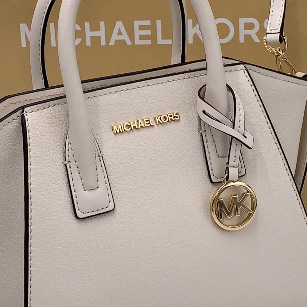 MICHAEL KORS
Avril Small Leather Top-Zip Satchel
LIGHT CREAM COLOR - Picture 4 of 11